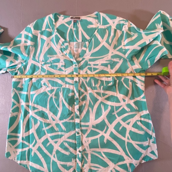 JM Collection Linen Roll-Tab Sleeve Abstract Print Top Plus Size 16W Aqua White - Picture 13 of 15